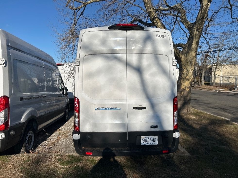 Cargo Van (Panel Van)-Alternative Fuel Trucks & Tractors-Ford-2022-TRAN350E-West Babylon-NY-416\n\t\tmiles-$ 41,500 - Image 6