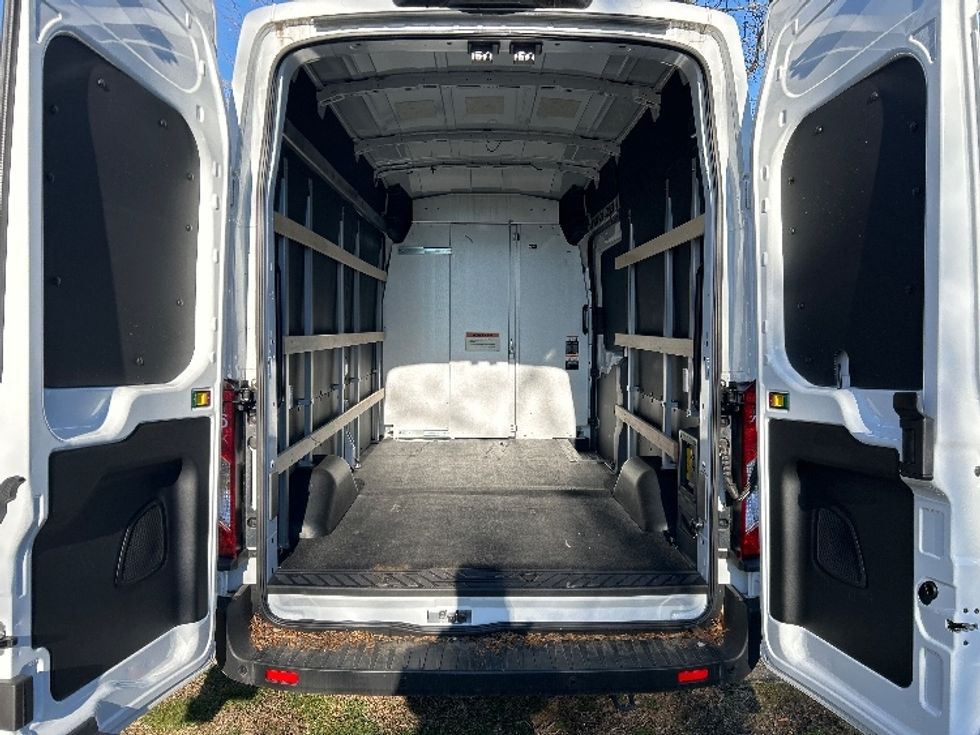 Cargo Van (Panel Van)-Alternative Fuel Trucks & Tractors-Ford-2022-TRAN350E-West Babylon-NY-416\n\t\tmiles-$ 41,500 - Image 7