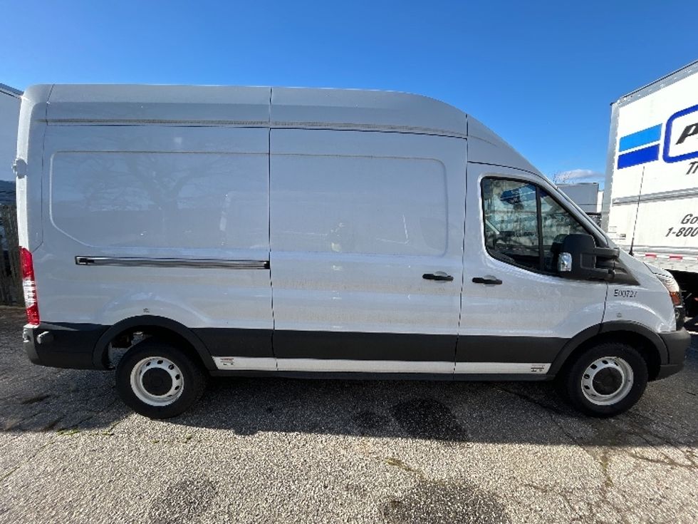 Cargo Van (Panel Van)-Alternative Fuel Trucks & Tractors-Ford-2022-TRAN350E-West Babylon-NY-646\n\t\tmiles-$ 41,250 - Image 12