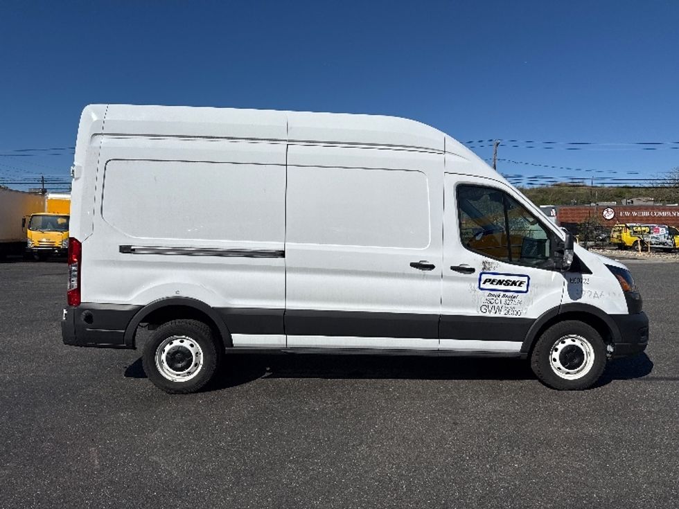Cargo Van (Panel Van)-Alternative Fuel Trucks & Tractors-Ford-2022-TRAN350E-West Babylon-NY-794\n\t\tmiles-$ 35,500 - Image 12