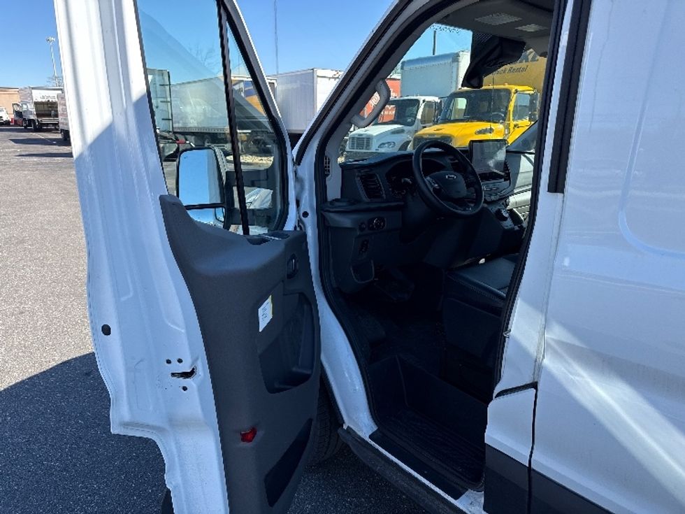 Cargo Van (Panel Van)-Alternative Fuel Trucks & Tractors-Ford-2022-TRAN350E-West Babylon-NY-794\n\t\tmiles-$ 35,500 - Image 13