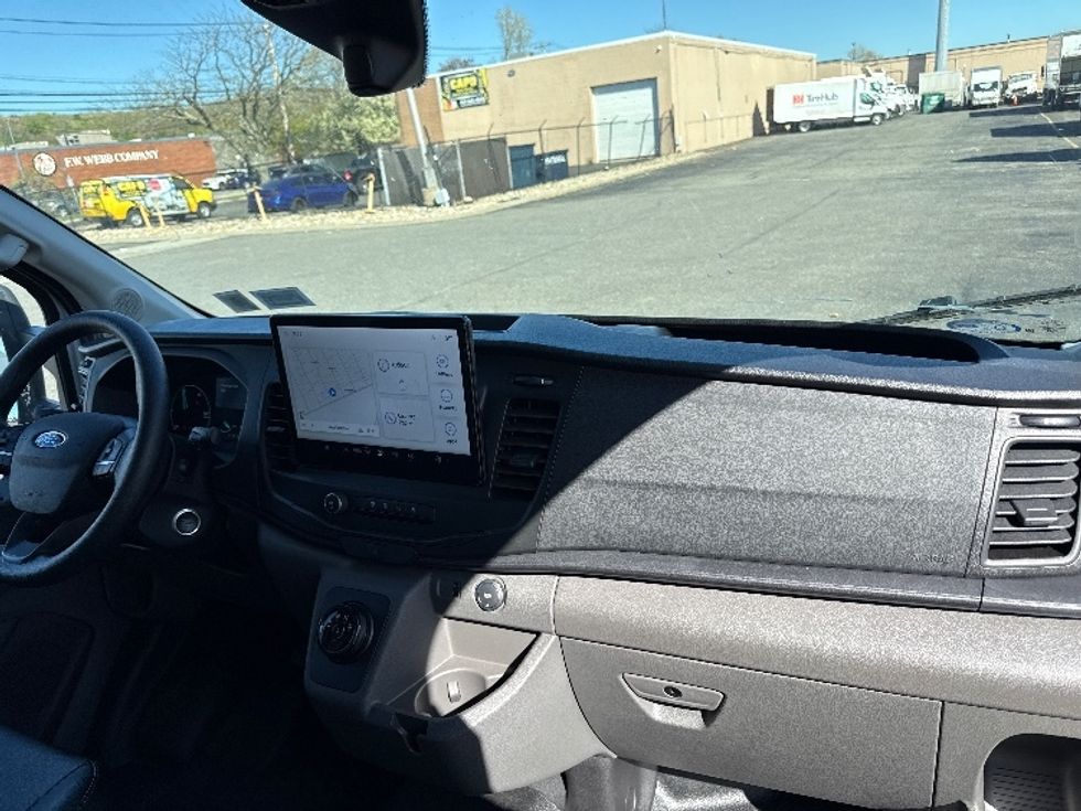 Cargo Van (Panel Van)-Alternative Fuel Trucks & Tractors-Ford-2022-TRAN350E-West Babylon-NY-794\n\t\tmiles-$ 35,500 - Image 18