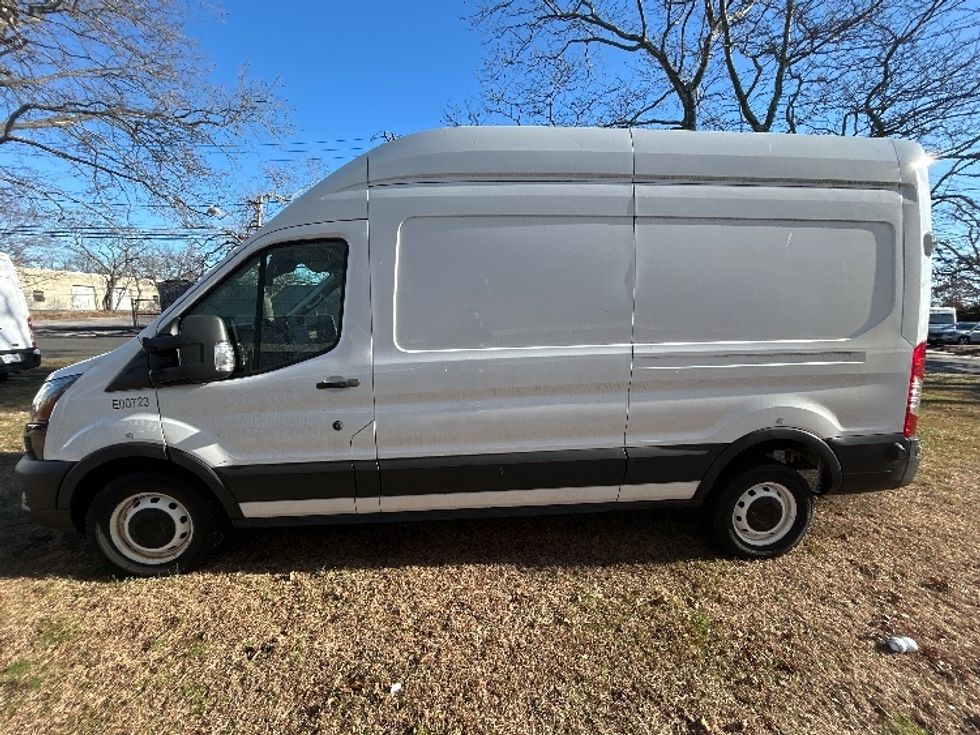 Cargo Van (Panel Van)-Alternative Fuel Trucks & Tractors-Ford-2022-TRAN350E-West Babylon-NY-794\n\t\tmiles-$ 35,500 - Image 4