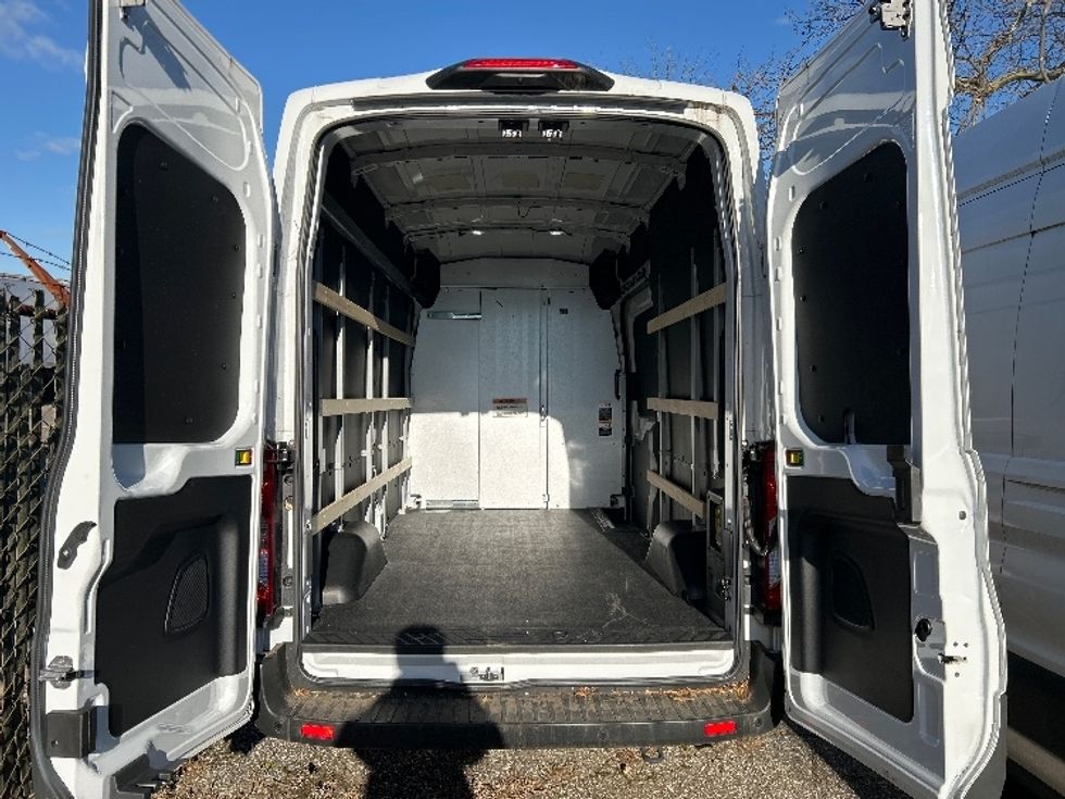 Cargo Van (Panel Van)-Alternative Fuel Trucks & Tractors-Ford-2022-TRAN350E-West Babylon-NY-794\n\t\tmiles-$ 35,500 - Image 7