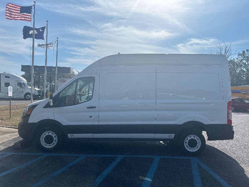 Cargo Van (Panel Van)-Alternative Fuel Trucks & Tractors-Ford-2022-TRAN350E-West Columbia-SC-708\n\t\tmiles-$ 41,750 - Image 4