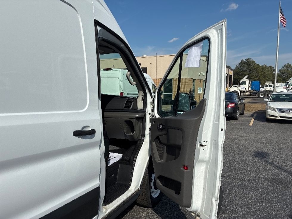 Cargo Van (Panel Van)-Alternative Fuel Trucks & Tractors-Ford-2022-TRAN350E-West Columbia-SC-739\n\t\tmiles-$ 41,750 - Image 18