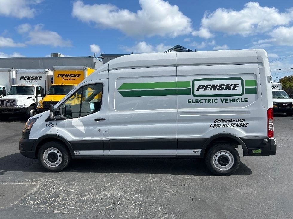 Cargo Van (Panel Van)-Alternative Fuel Trucks & Tractors-Ford-2022-TRAN350E-West Sacramento-CA-10,281\n\t\tmiles-$ 34,000 - Image 4