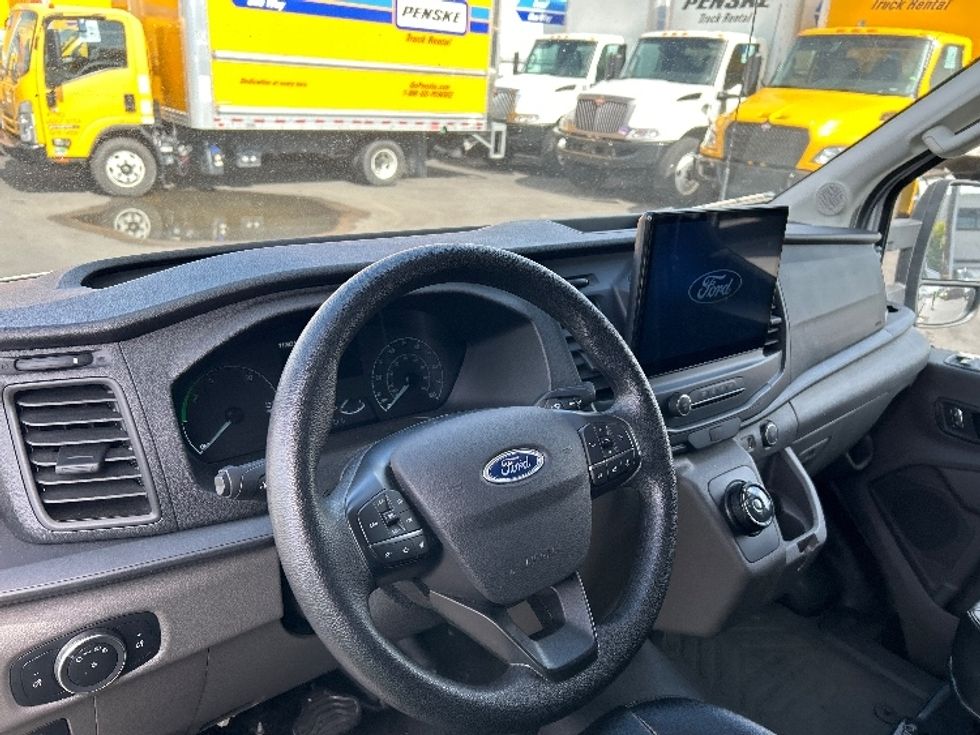 Cargo Van (Panel Van)-Alternative Fuel Trucks & Tractors-Ford-2022-TRAN350E-West Sacramento-CA-10,281\n\t\tmiles-$ 34,000 - Image 16