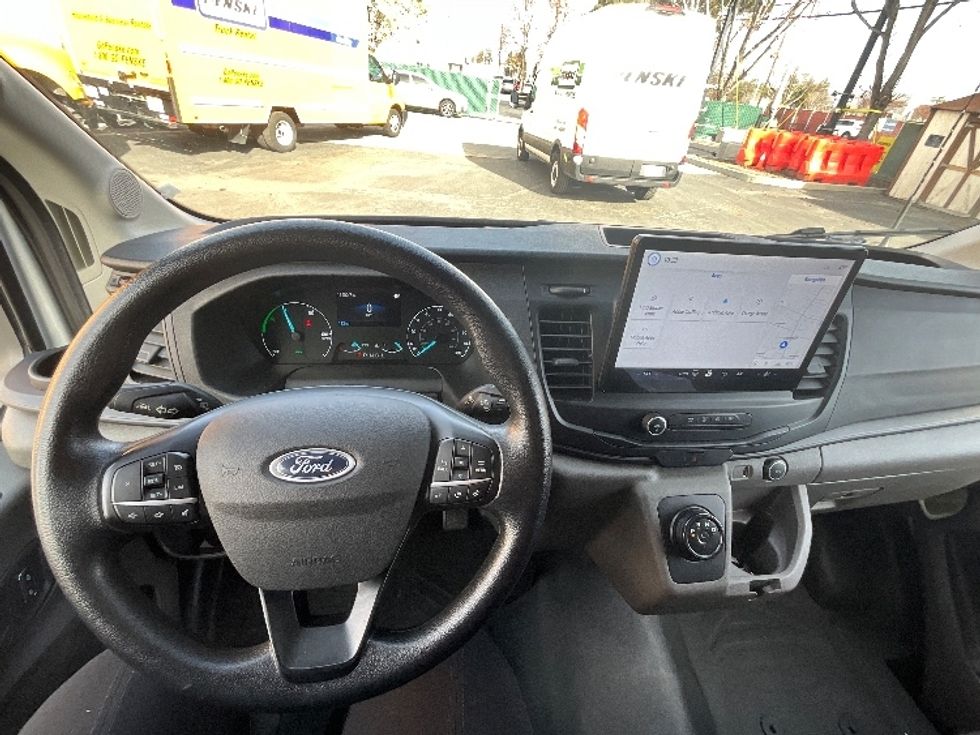 Cargo Van (Panel Van)-Alternative Fuel Trucks & Tractors-Ford-2022-TRAN350E-West Sacramento-CA-11,530\n\t\tmiles-$ 40,000 - Image 18