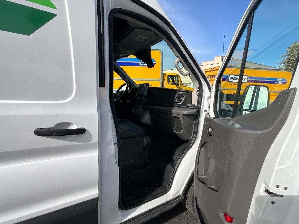 Cargo Van (Panel Van)-Alternative Fuel Trucks & Tractors-Ford-2022-TRAN350E-West Sacramento-CA-11,530\n\t\tmiles-$ 40,000 - Image 20