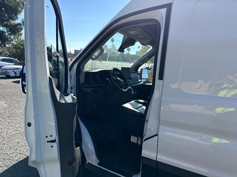 Cargo Van (Panel Van)-Alternative Fuel Trucks & Tractors-Ford-2022-TRAN350E-West Sacramento-CA-13,339\n\t\tmiles-$ 40,250 - Image 20