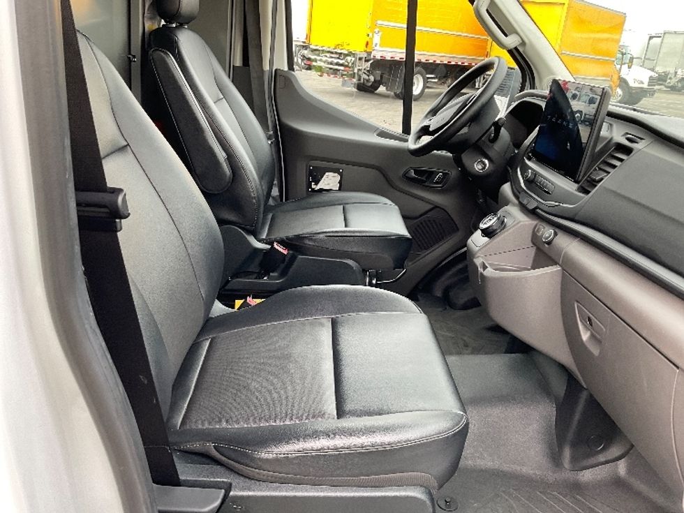 Cargo Van (Panel Van)-Alternative Fuel Trucks & Tractors-Ford-2022-TRAN350E-West Sacramento-CA-14,654\n\t\tmiles-$ 40,000 - Image 22