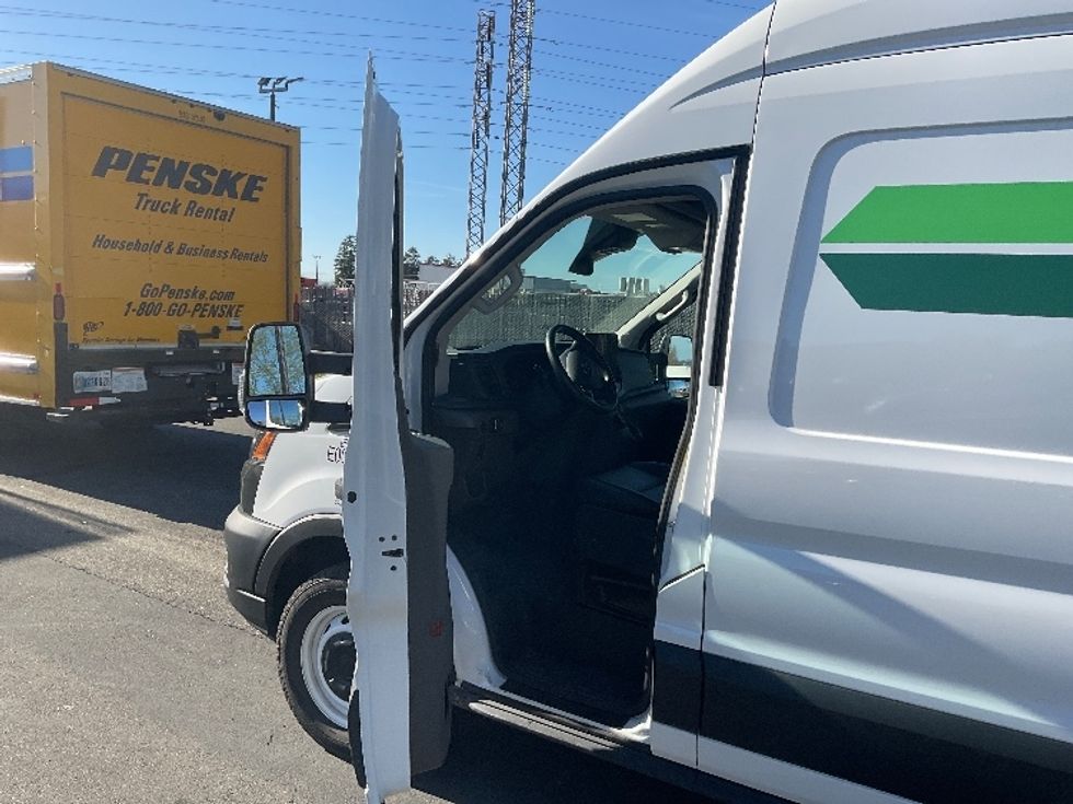 Cargo Van (Panel Van)-Alternative Fuel Trucks & Tractors-Ford-2022-TRAN350E-West Sacramento-CA-15,539\n\t\tmiles-$ 34,500 - Image 16