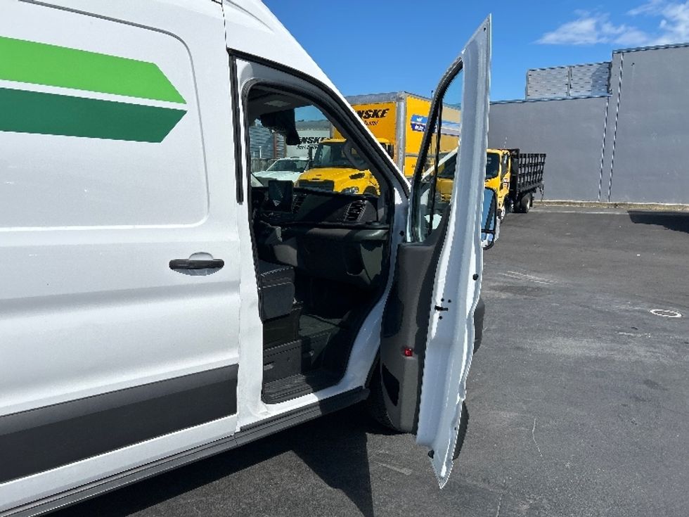 Cargo Van (Panel Van)-Alternative Fuel Trucks & Tractors-Ford-2022-TRAN350E-West Sacramento-CA-18,010\n\t\tmiles-$ 39,750 - Image 19