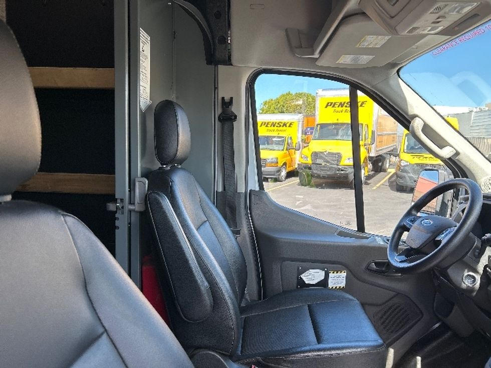 Cargo Van (Panel Van)-Alternative Fuel Trucks & Tractors-Ford-2022-TRAN350E-West Sacramento-CA-18,010\n\t\tmiles-$ 39,750 - Image 21