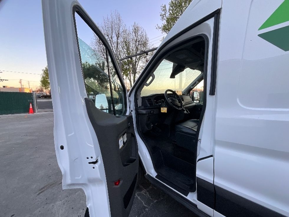 Cargo Van (Panel Van)-Alternative Fuel Trucks & Tractors-Ford-2022-TRAN350E-West Sacramento-CA-18,081\n\t\tmiles-$ 39,750 - Image 13