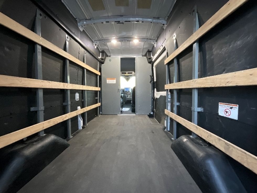 Cargo Van (Panel Van)-Alternative Fuel Trucks & Tractors-Ford-2022-TRAN350E-West Sacramento-CA-18,081\n\t\tmiles-$ 39,750 - Image 22