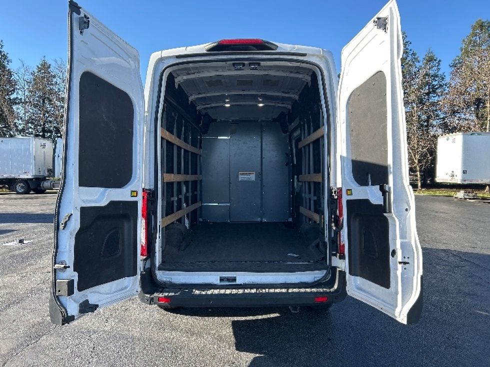 Cargo Van (Panel Van)-Alternative Fuel Trucks & Tractors-Ford-2022-TRAN350E-West Sacramento-CA-23,426\n\t\tmiles-$ 40,000 - Image 9