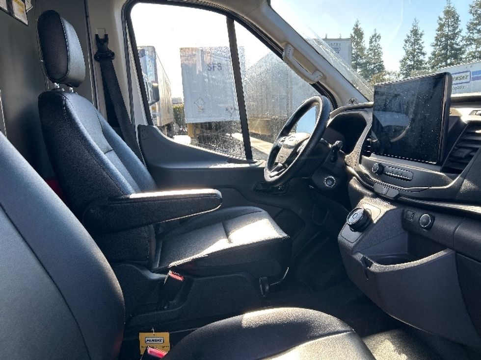 Cargo Van (Panel Van)-Alternative Fuel Trucks & Tractors-Ford-2022-TRAN350E-West Sacramento-CA-23,426\n\t\tmiles-$ 40,000 - Image 22