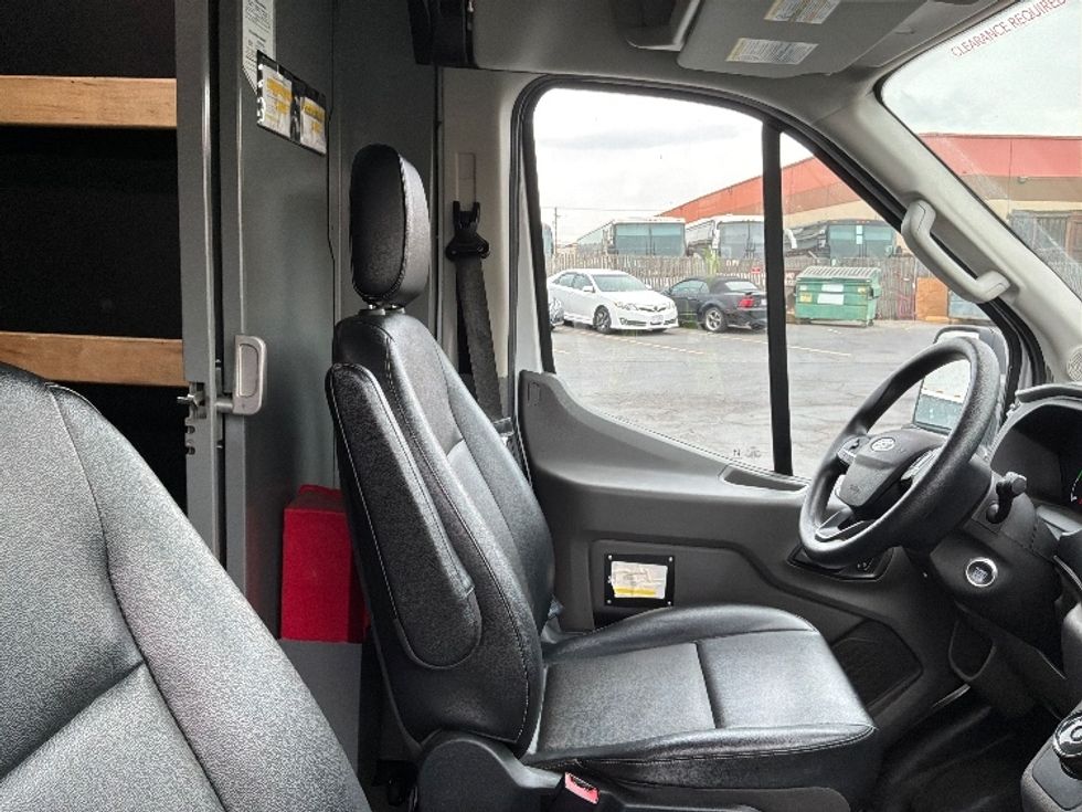 Cargo Van (Panel Van)-Alternative Fuel Trucks & Tractors-Ford-2022-TRAN350E-West Sacramento-CA-25,730\n\t\tmiles-$ 25,500 - Image 21