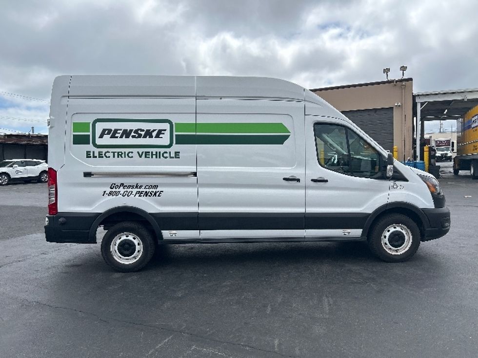 Cargo Van (Panel Van)-Alternative Fuel Trucks & Tractors-Ford-2022-TRAN350E-West Sacramento-CA-29,549\n\t\tmiles-$ 34,250 - Image 14