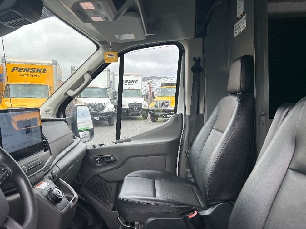 Cargo Van (Panel Van)-Alternative Fuel Trucks & Tractors-Ford-2022-TRAN350E-West Sacramento-CA-29,549\n\t\tmiles-$ 34,250 - Image 18