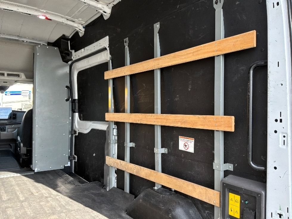 Cargo Van (Panel Van)-Alternative Fuel Trucks & Tractors-Ford-2022-TRAN350E-West Sacramento-CA-30,286\n\t\tmiles-$ 40,000 - Image 11