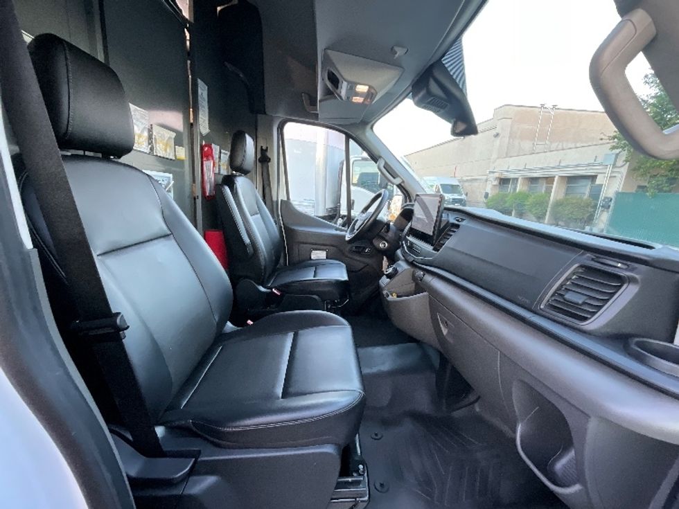 Cargo Van (Panel Van)-Alternative Fuel Trucks & Tractors-Ford-2022-TRAN350E-West Sacramento-CA-32,983\n\t\tmiles-$ 39,000 - Image 22