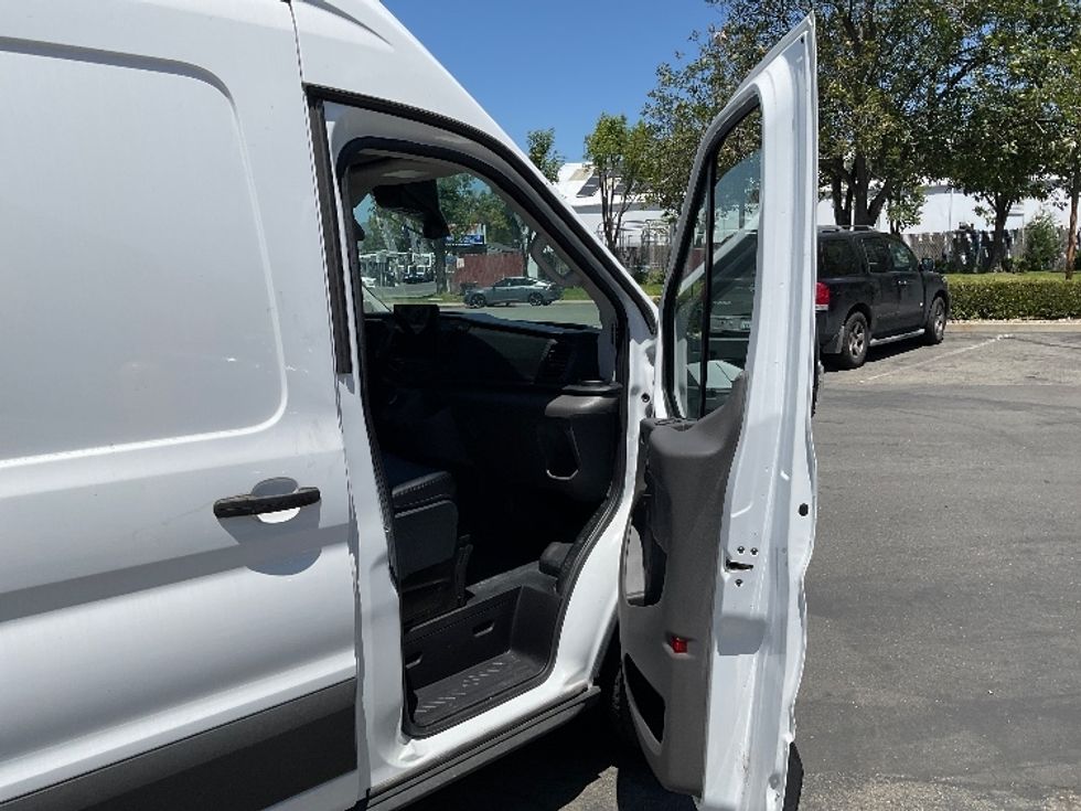 Cargo Van (Panel Van)-Alternative Fuel Trucks & Tractors-Ford-2022-TRAN350E-West Sacramento-CA-3,631\n\t\tmiles-$ 41,000 - Image 18