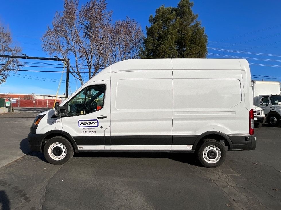 Cargo Van (Panel Van)-Alternative Fuel Trucks & Tractors-Ford-2022-TRAN350E-West Sacramento-CA-5,634\n\t\tmiles-$ 35,000 - Image 4