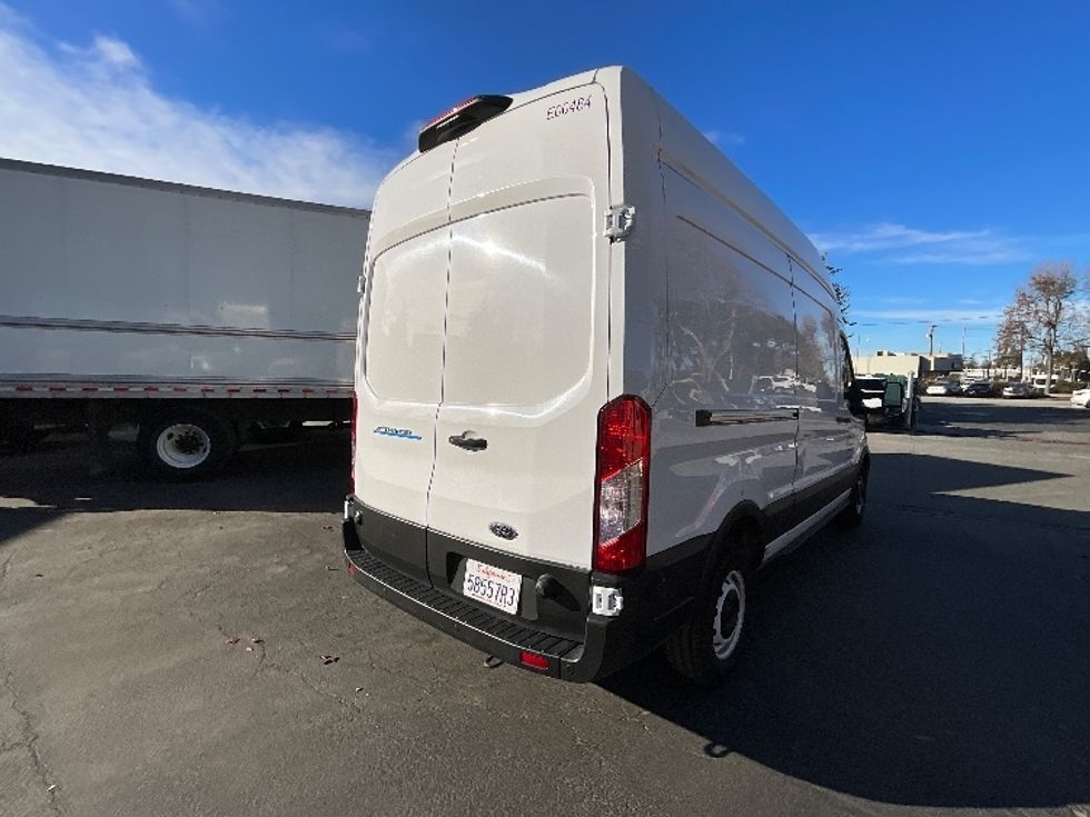 Cargo Van (Panel Van)-Alternative Fuel Trucks & Tractors-Ford-2022-TRAN350E-West Sacramento-CA-5,634\n\t\tmiles-$ 35,000 - Image 26