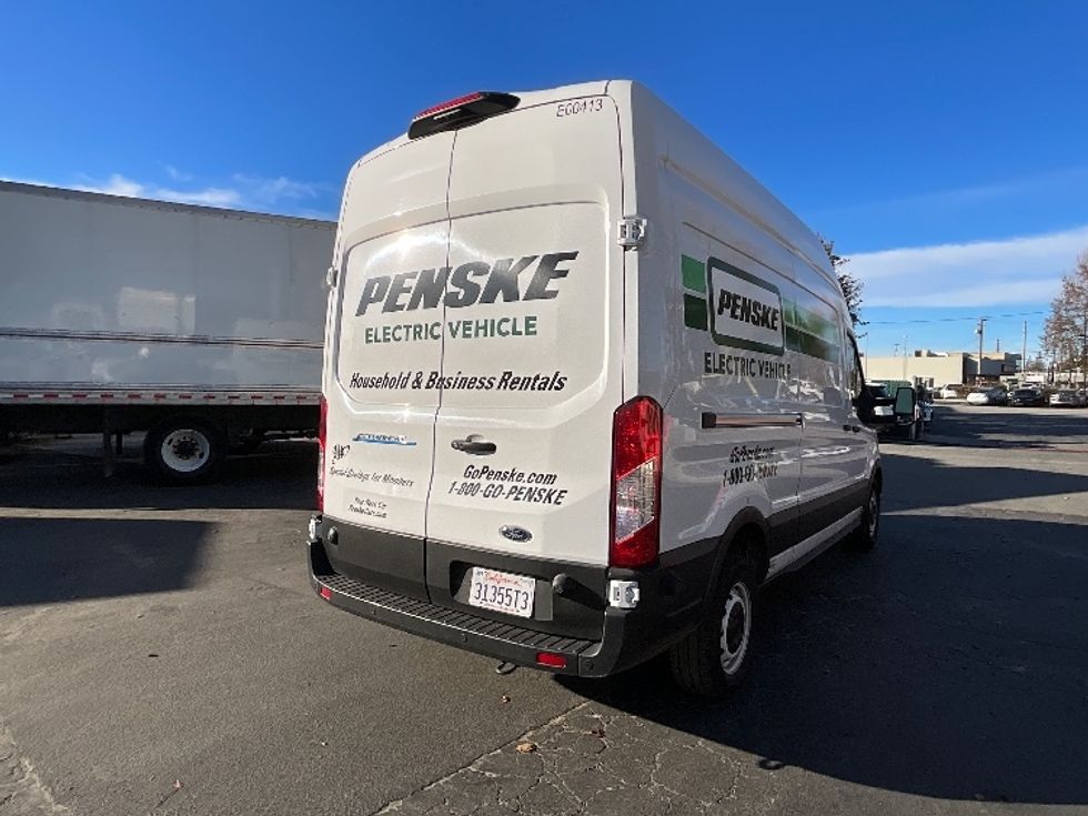 2022 Ford Transit photo 6