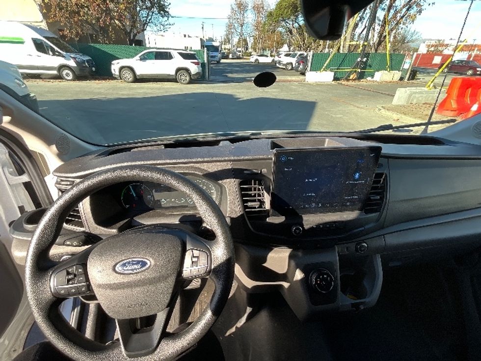 2022 Ford Transit photo 11