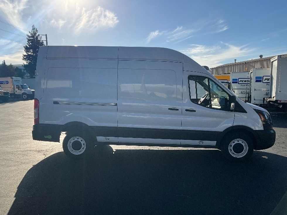 Cargo Van (Panel Van)-Alternative Fuel Trucks & Tractors-Ford-2022-TRAN350E-West Sacramento-CA-6,460\n\t\tmiles-$ 39,500 - Image 15