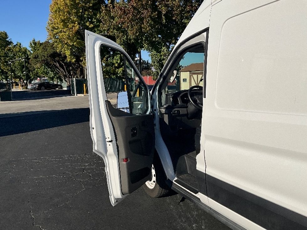 Cargo Van (Panel Van)-Alternative Fuel Trucks & Tractors-Ford-2022-TRAN350E-West Sacramento-CA-6,460\n\t\tmiles-$ 39,500 - Image 16