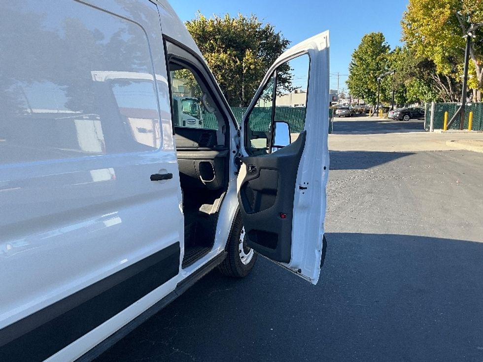 Cargo Van (Panel Van)-Alternative Fuel Trucks & Tractors-Ford-2022-TRAN350E-West Sacramento-CA-6,460\n\t\tmiles-$ 39,500 - Image 20
