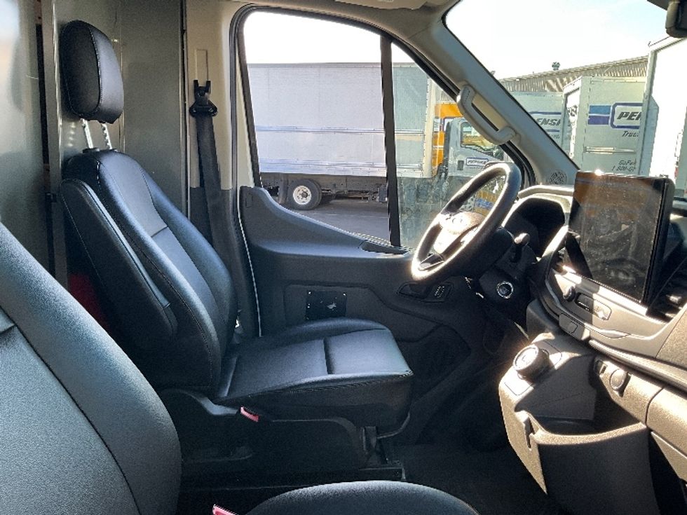 Cargo Van (Panel Van)-Alternative Fuel Trucks & Tractors-Ford-2022-TRAN350E-West Sacramento-CA-6,460\n\t\tmiles-$ 39,500 - Image 22