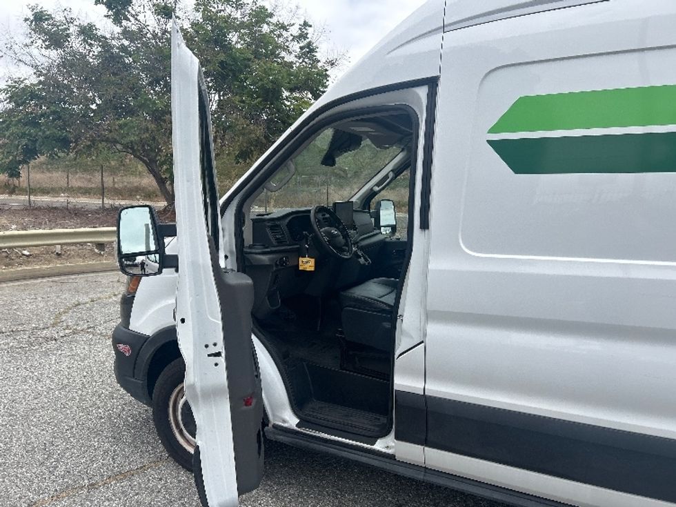 Cargo Van (Panel Van)-Alternative Fuel Trucks & Tractors-Ford-2022-TRAN350E-West Sacramento-CA-75,131\n\t\tmiles-$ 35,500 - Image 16