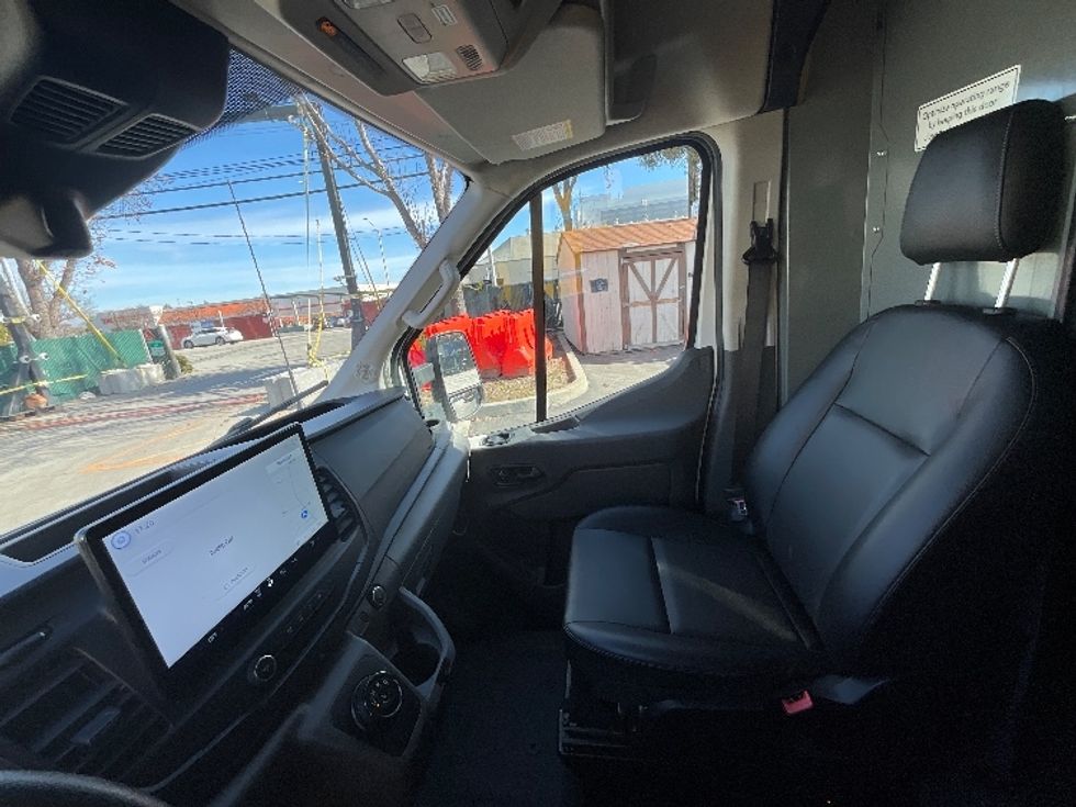Cargo Van (Panel Van)-Alternative Fuel Trucks & Tractors-Ford-2022-TRAN350E-West Sacramento-CA-7,653\n\t\tmiles-$ 40,000 - Image 19