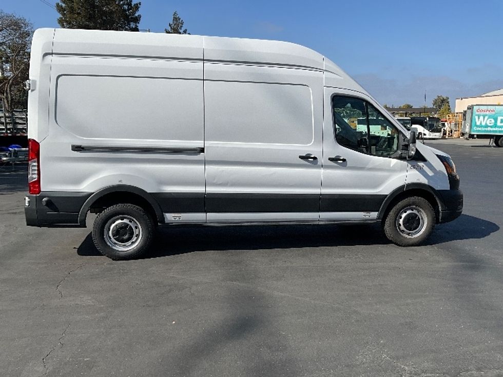 Cargo Van (Panel Van)-Alternative Fuel Trucks & Tractors-Ford-2022-TRAN350E-West Sacramento-CA-8,488\n\t\tmiles-$ 24,250 - Image 14