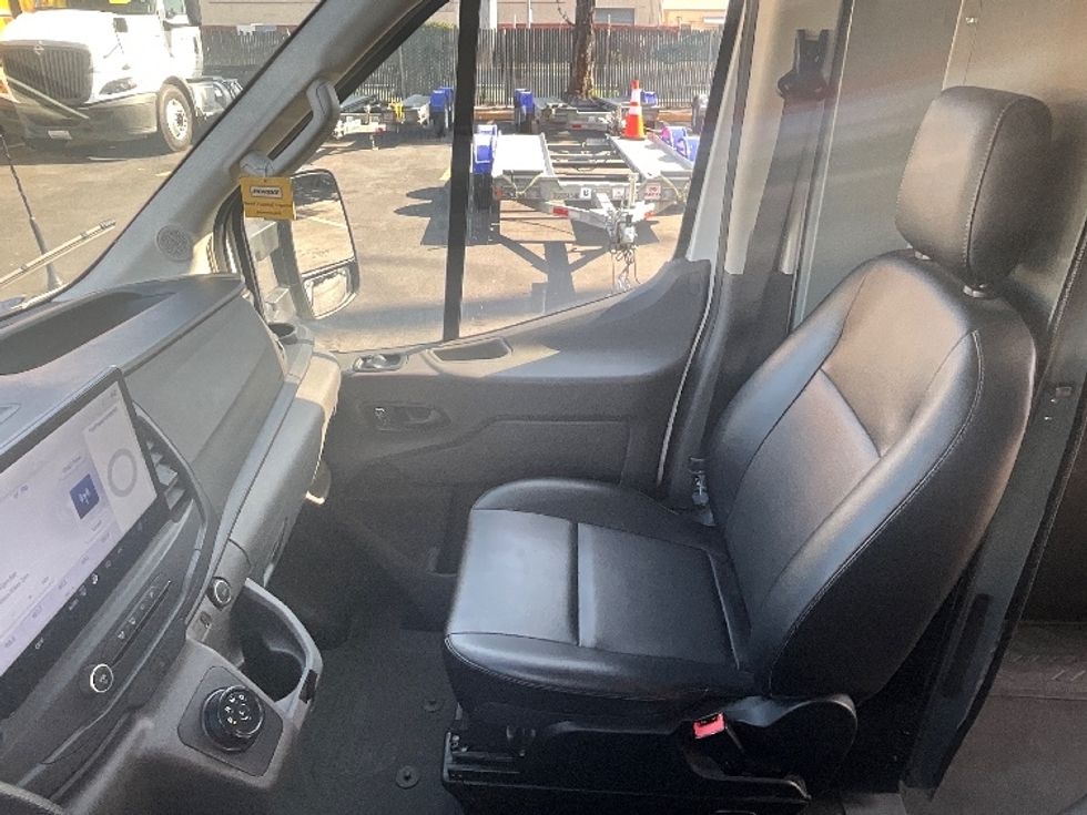 Cargo Van (Panel Van)-Alternative Fuel Trucks & Tractors-Ford-2022-TRAN350E-West Sacramento-CA-8,488\n\t\tmiles-$ 24,250 - Image 18