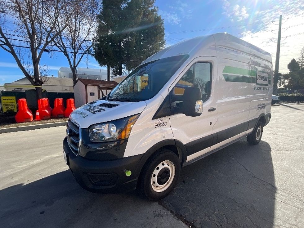 2022 Ford Transit photo 3