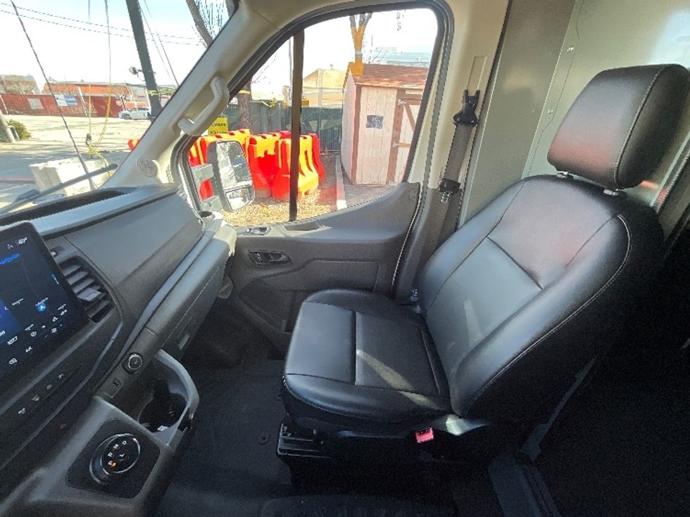 Cargo Van (Panel Van)-Alternative Fuel Trucks & Tractors-Ford-2022-TRAN350E-West Sacramento-CA-9,196\n\t\tmiles-$ 40,000 - Image 19