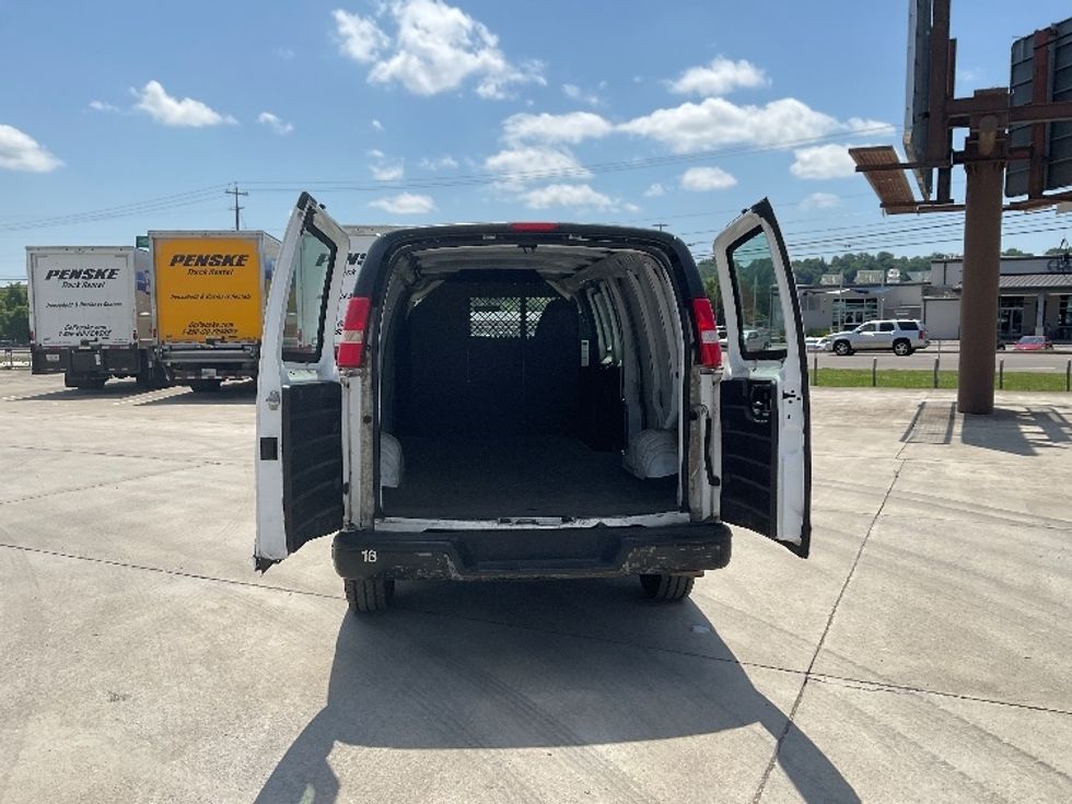 Cargo Van (Panel Van)-Light and Medium Duty Trucks-Chevrolet-2011-EXPRESS-Knoxville-TN-179,511\n\t\tmiles-$ 10,000 - Image 7