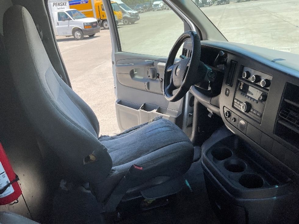 Cargo Van (Panel Van)-Light and Medium Duty Trucks-Chevrolet-2011-EXPRESS-Knoxville-TN-608,719\n\t\tmiles-$ 8,000 - Image 18