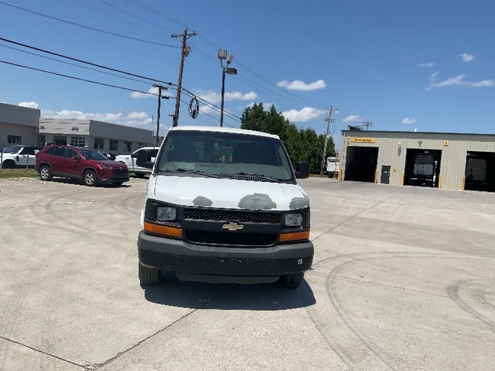 Cargo Van (Panel Van)-Light and Medium Duty Trucks-Chevrolet-2011-EXPRESS-Knoxville-TN-608,719\n\t\tmiles-$ 8,000 - Image 2