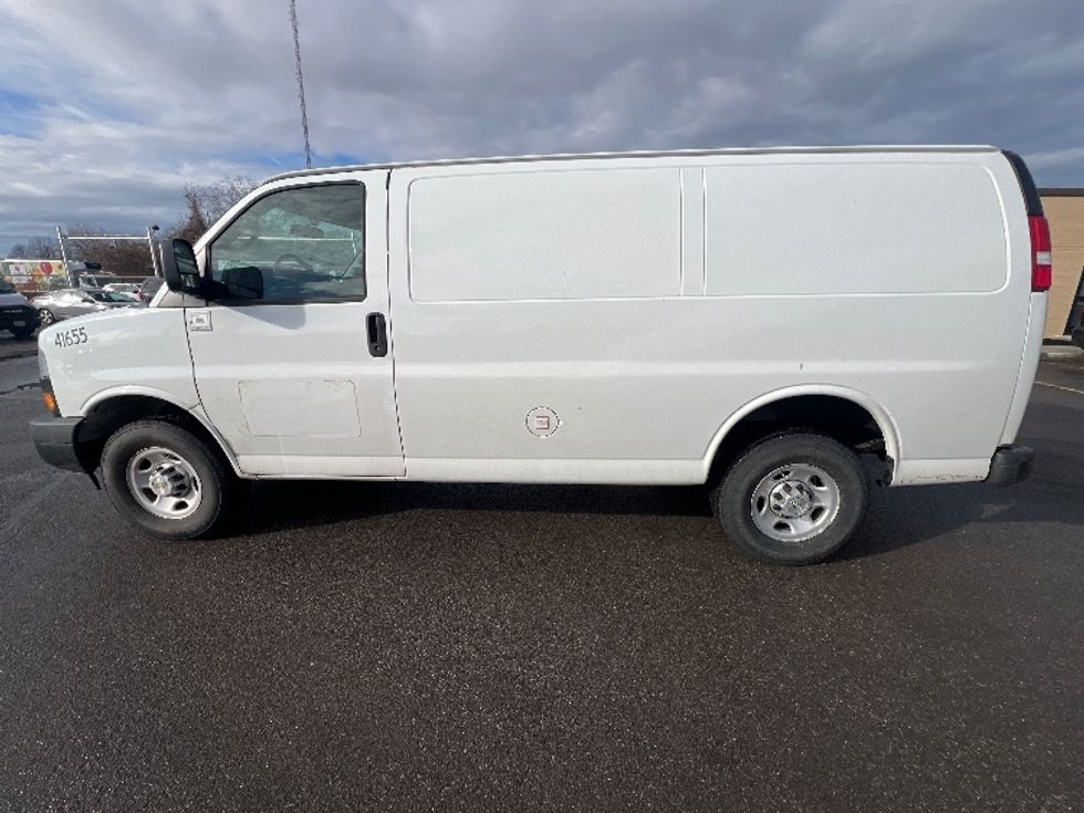 Cargo Van (Panel Van)-Light and Medium Duty Trucks-Chevrolet-2021-G23705-Rochester-NY-17,339\n\t\tmiles-$ 31,500 - Image 4