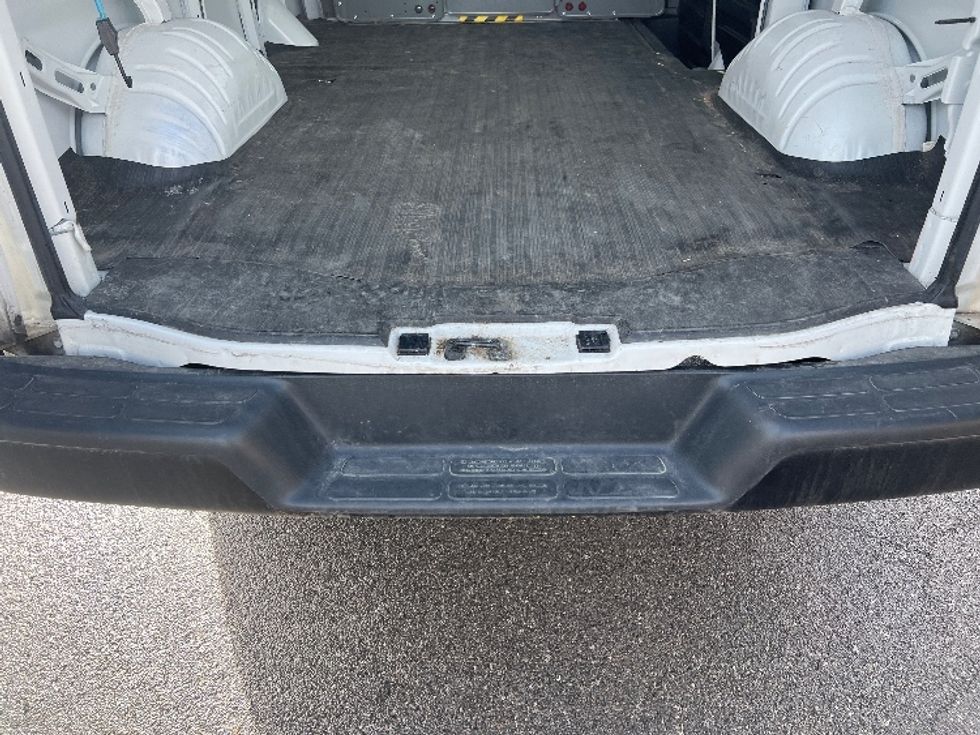 Cargo Van (Panel Van)-Light and Medium Duty Trucks-Chevrolet-2021-G23705-Rochester-NY-17,339\n\t\tmiles-$ 31,500 - Image 9