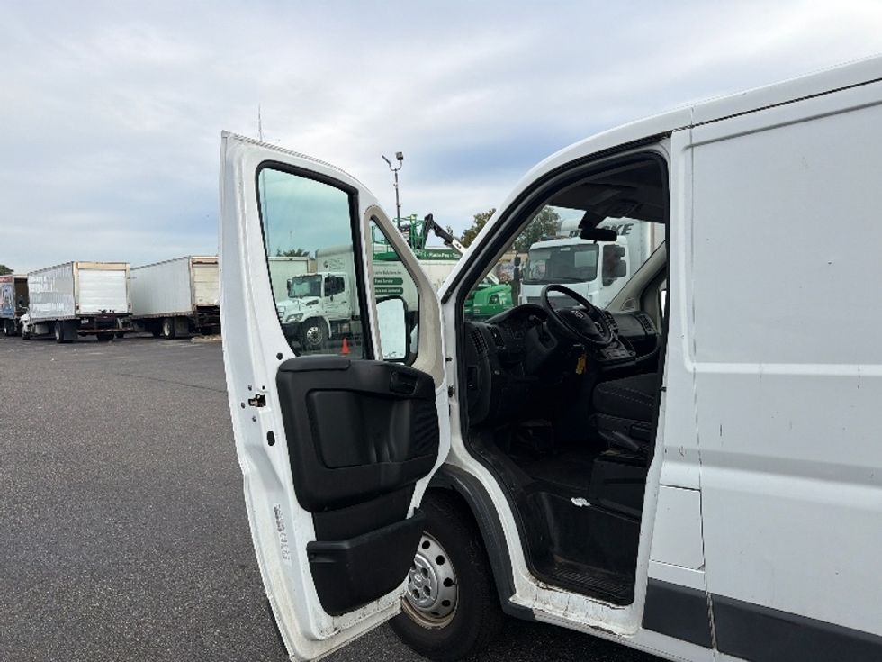 Cargo Van (Panel Van)-Light and Medium Duty Trucks-Dodge-2014-PROMASTR-West Babylon-NY-114,345\n\t\tmiles-$ 16,000 - Image 16