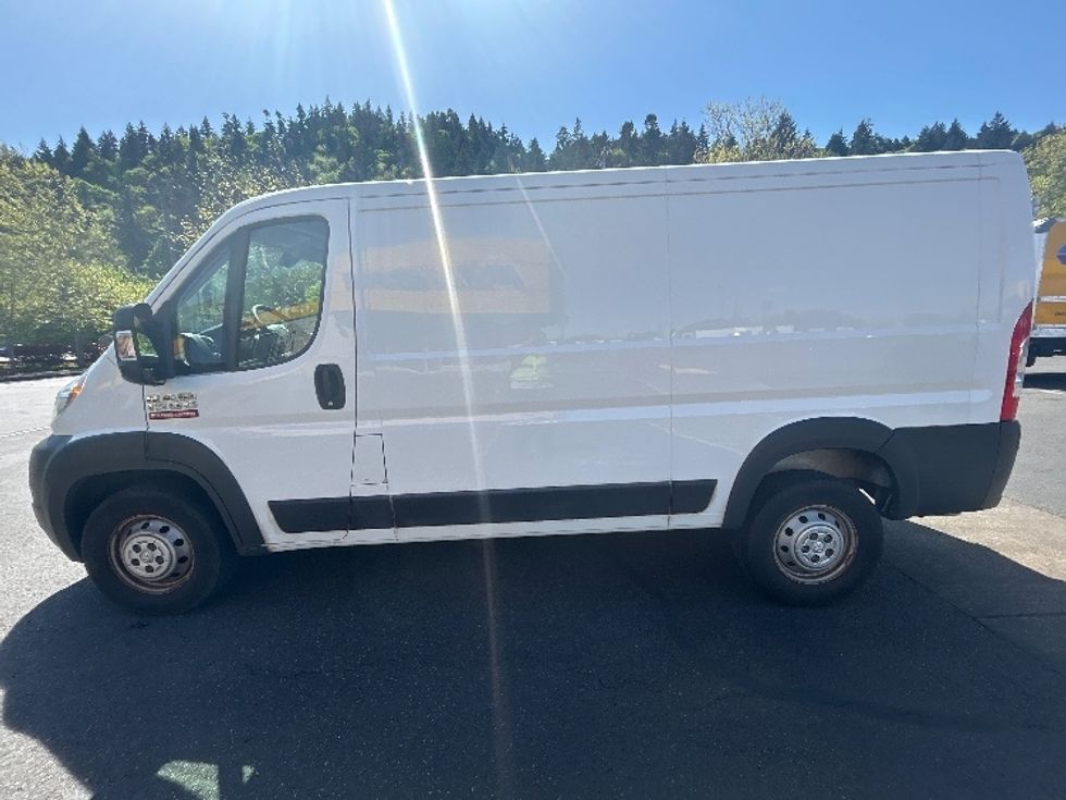 Cargo Van (Panel Van)-Light and Medium Duty Trucks-Dodge-2016-PROMASTR-Portland-OR-93,317\n\t\tmiles-$ 7,500 - Image 4